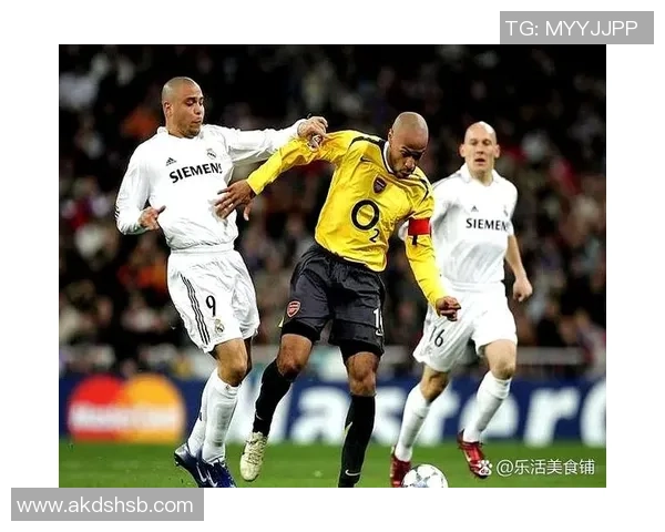 欧冠经典对决回顾C罗在1617赛季皇马对拜仁的精彩进球瞬间